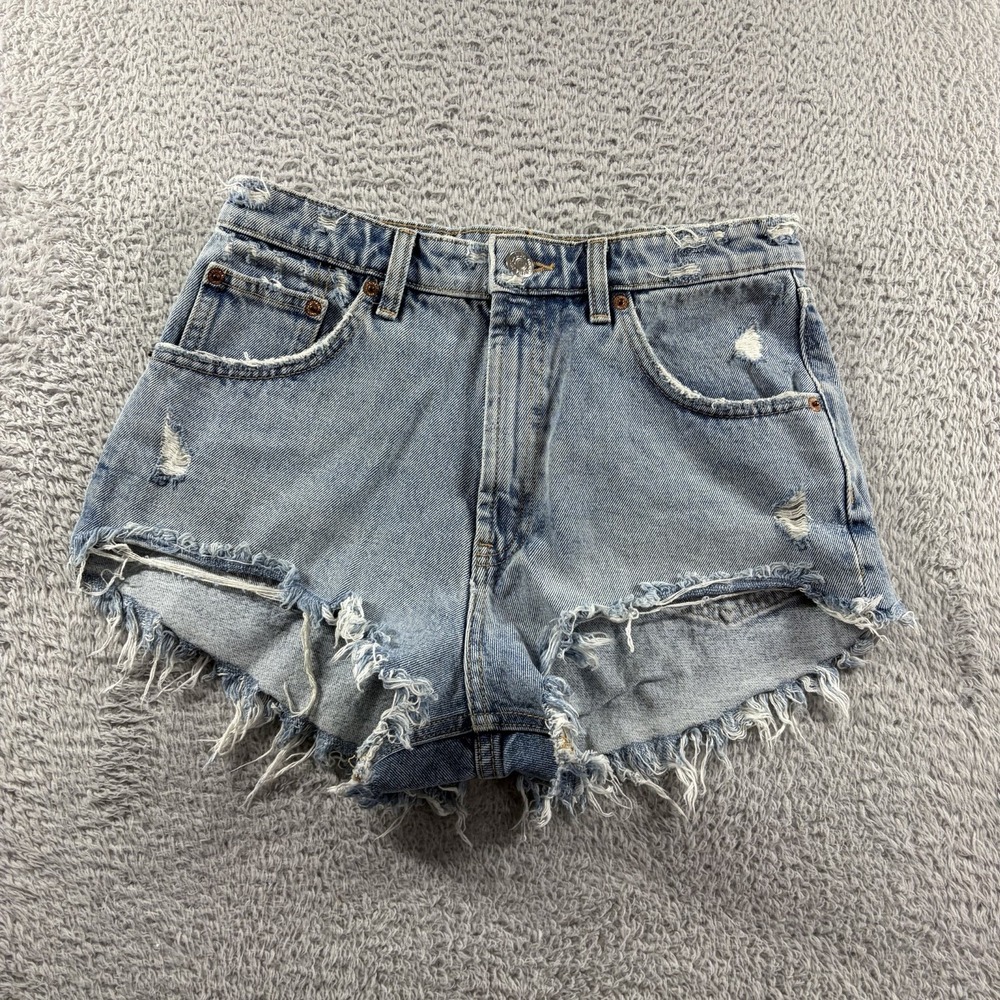 Zara Cut Off Short Shorts Booty Shorts Womens 6 Light Wash Raw‎ Hem 2" Inseam